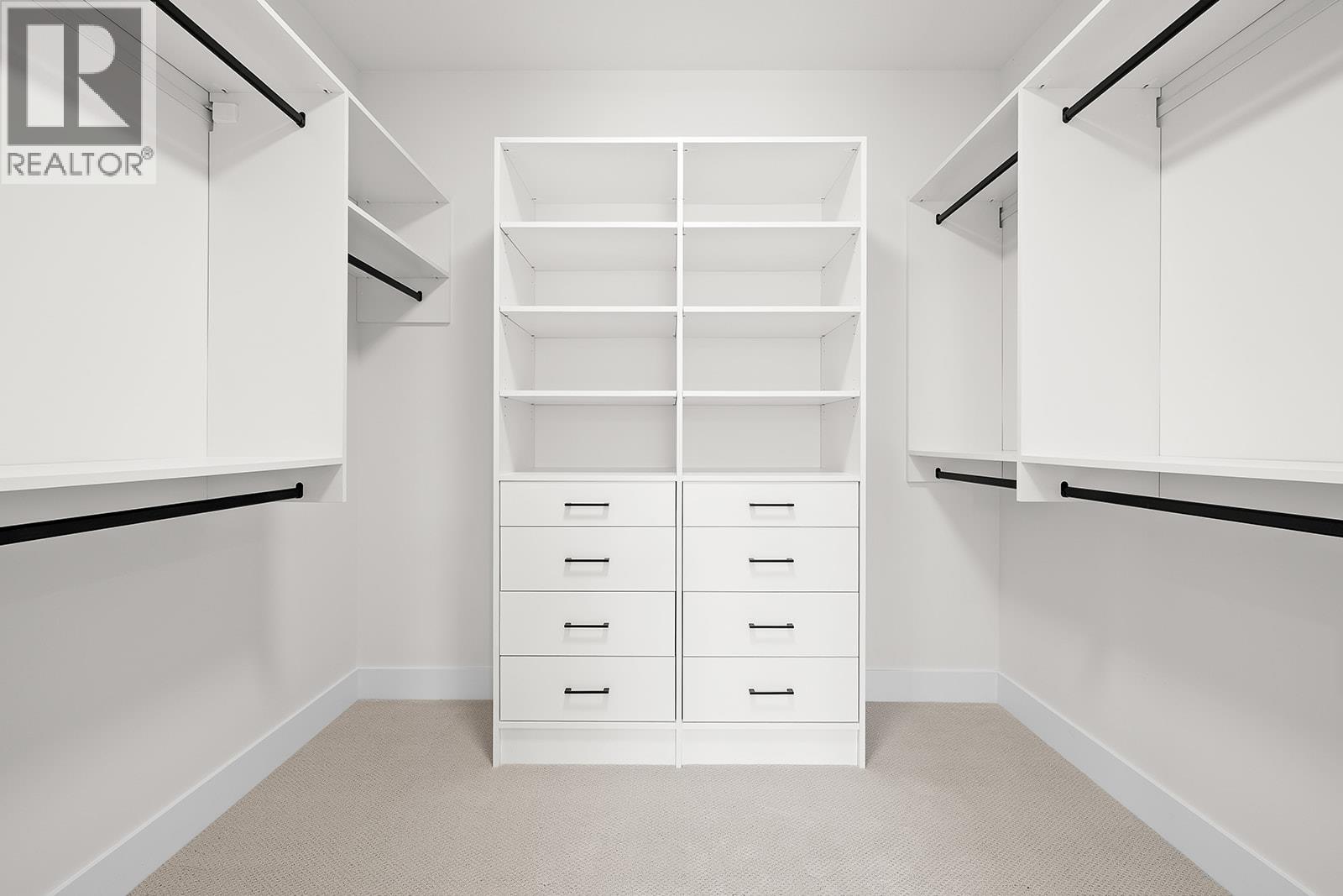 3462 Hilltown Close, Kelowna