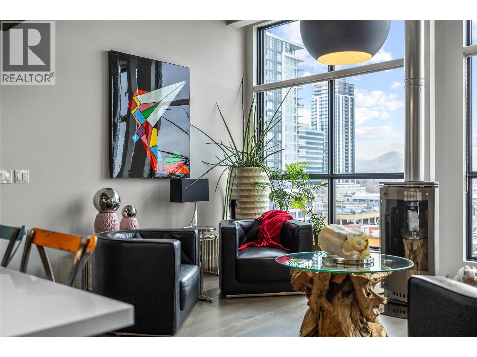 605 1630 Pandosy Street, Kelowna