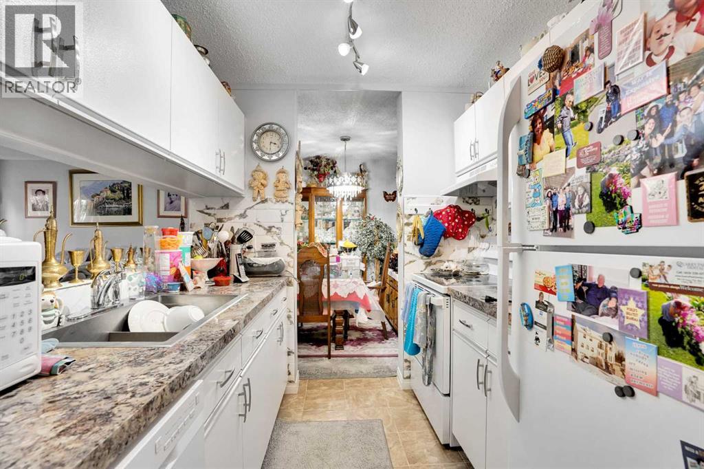 Single Family House for Sale in   Dover Point SE Dover Calgary 