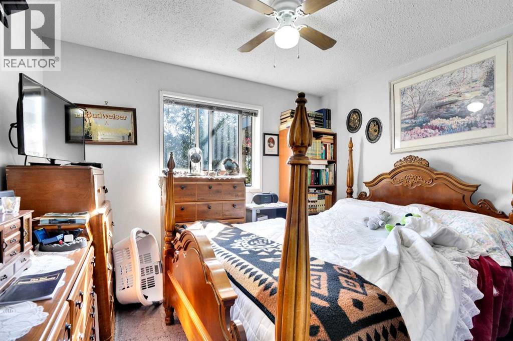 Single Family House for Sale in   Dover Point SE Dover Calgary 