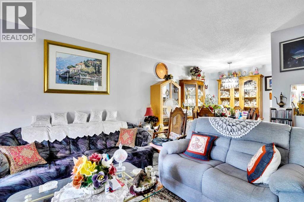 Single Family House for Sale in   Dover Point SE Dover Calgary 