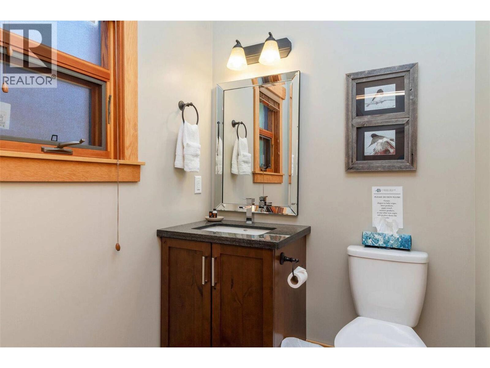 1 2479 Eagle Bay Road, Blind Bay