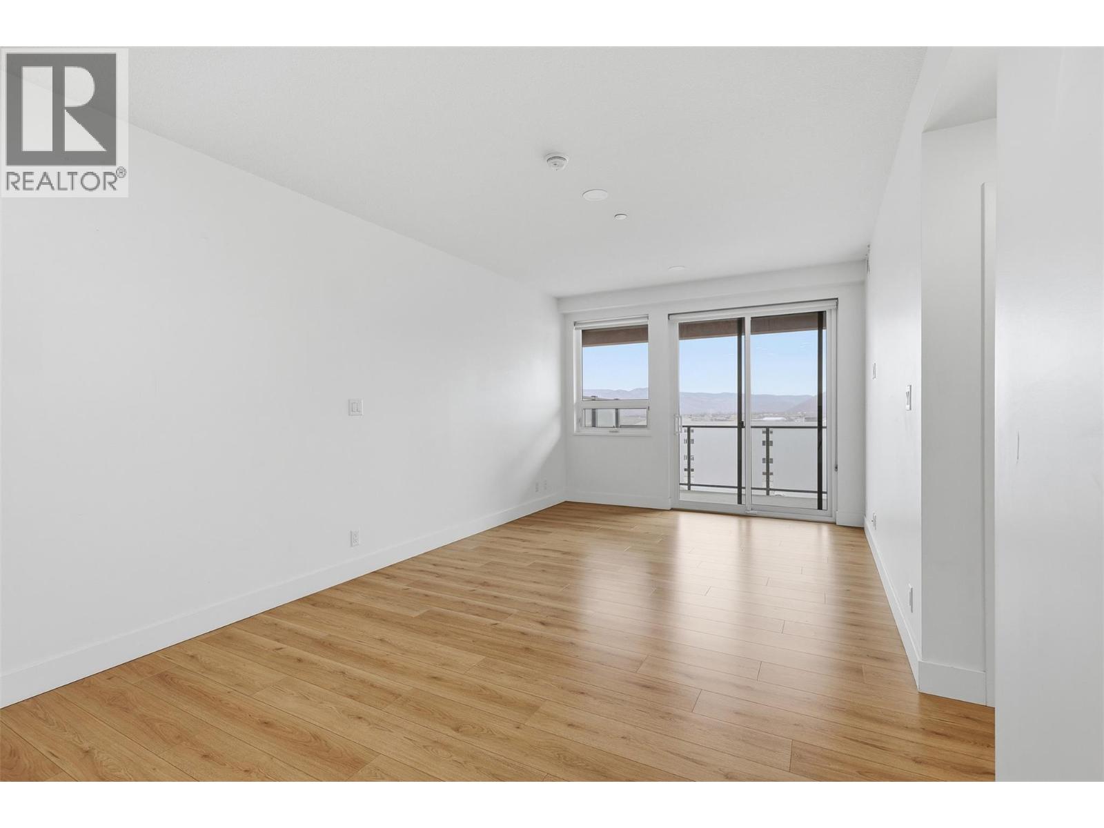 #524 444 St Paul Street - 13