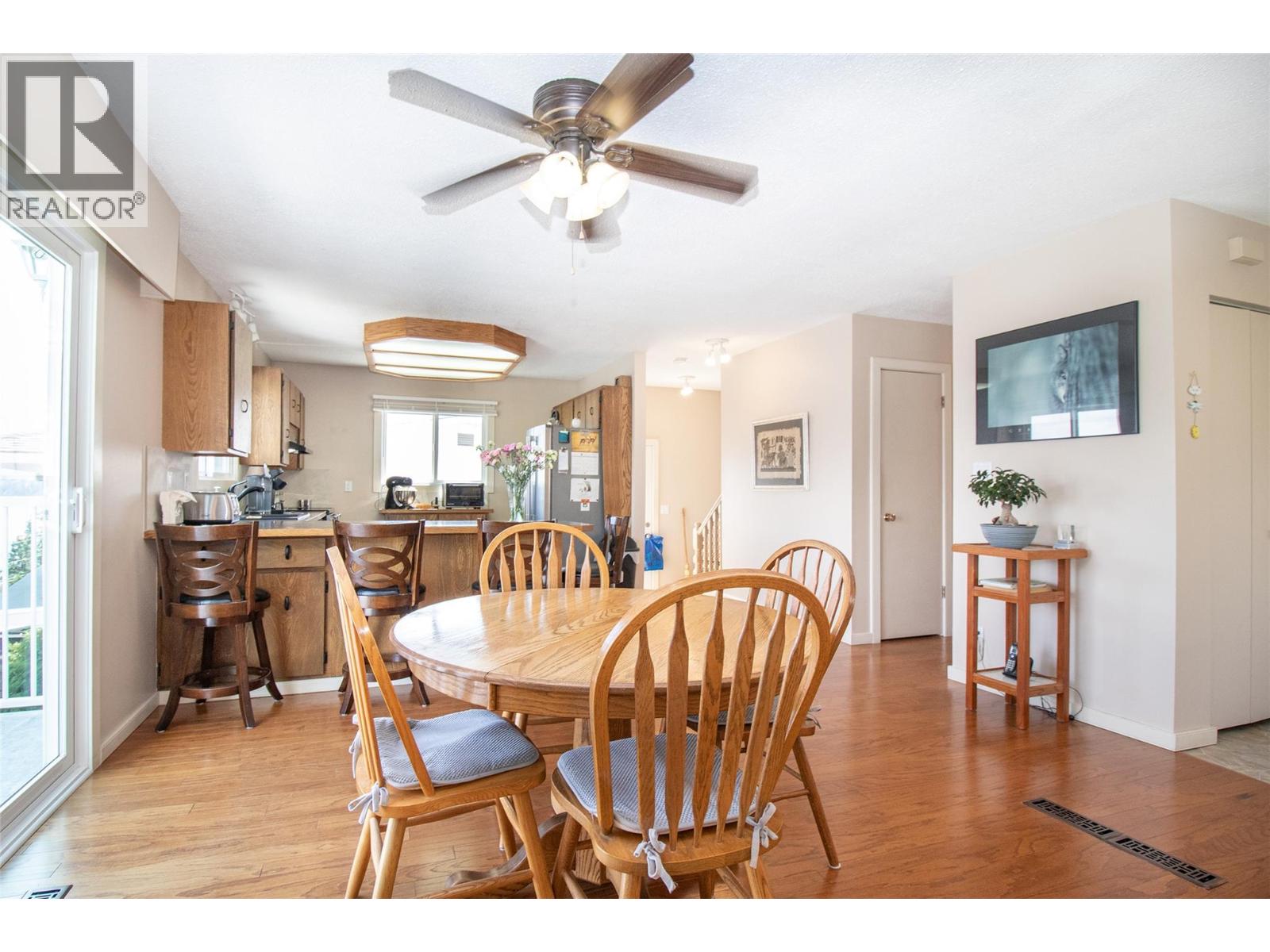  6335 Topham Place, Peachland