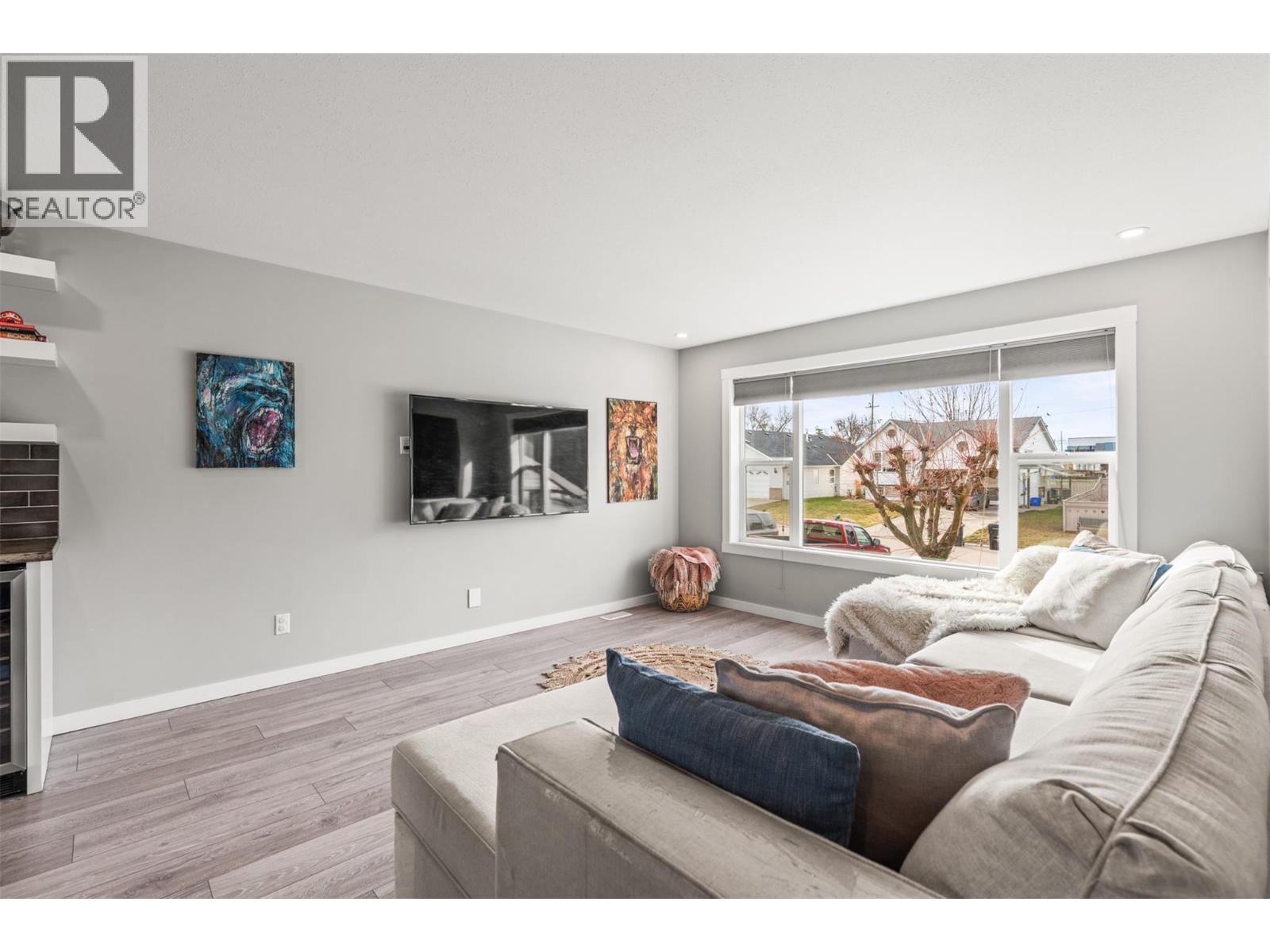  1413 12th Street, Vernon