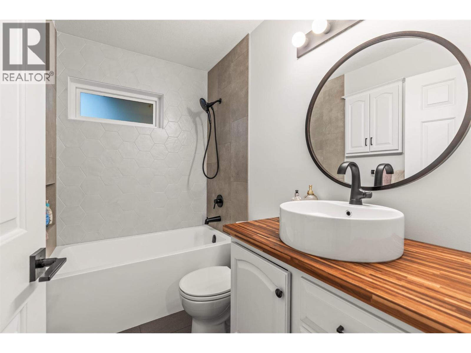  1413 12th Street, Vernon