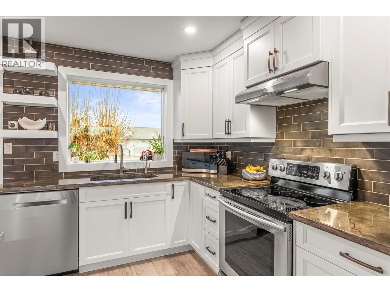  1413 12th Street, Vernon