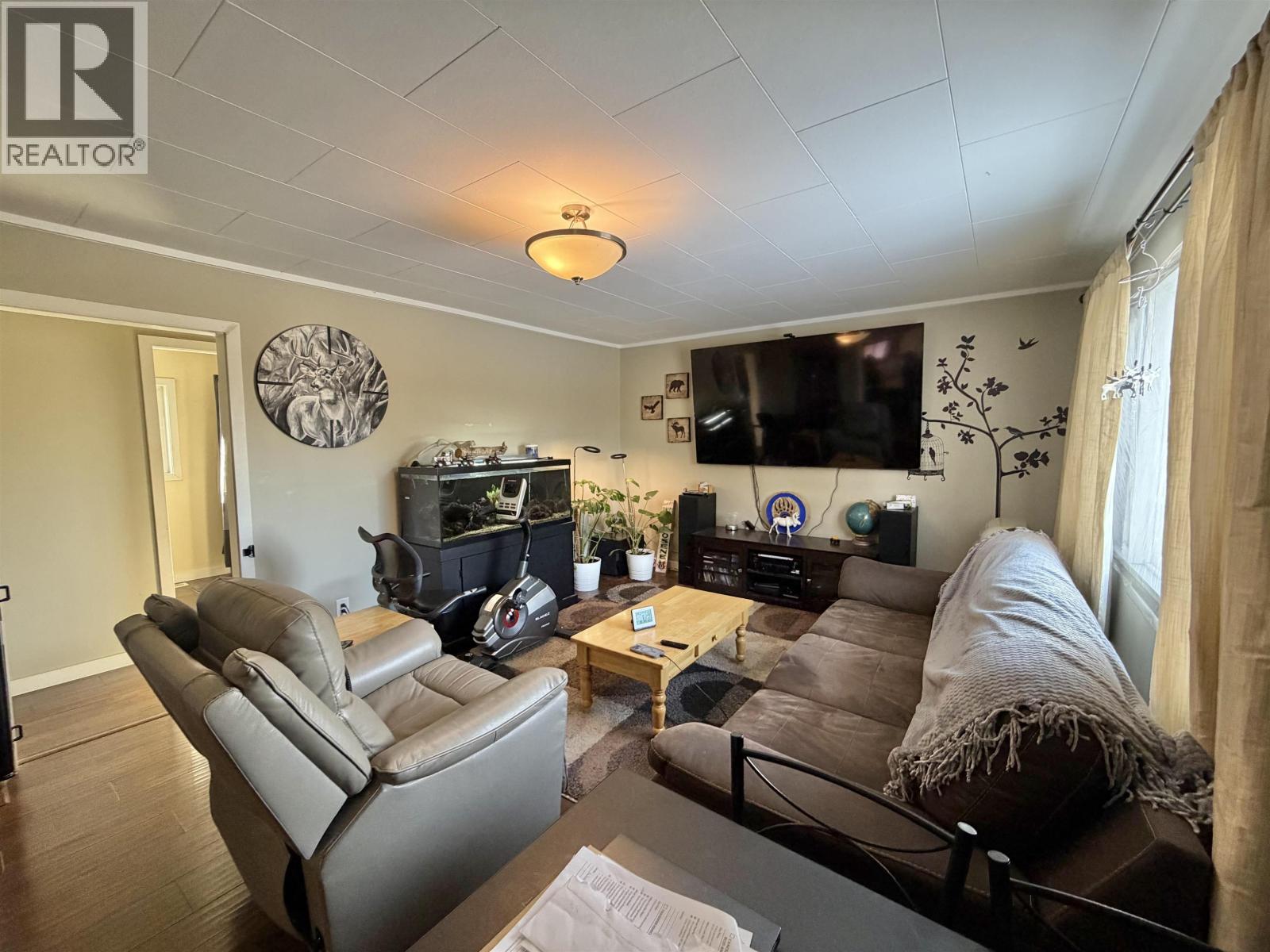 915 DOG CREEK ROAD, Williams Lake