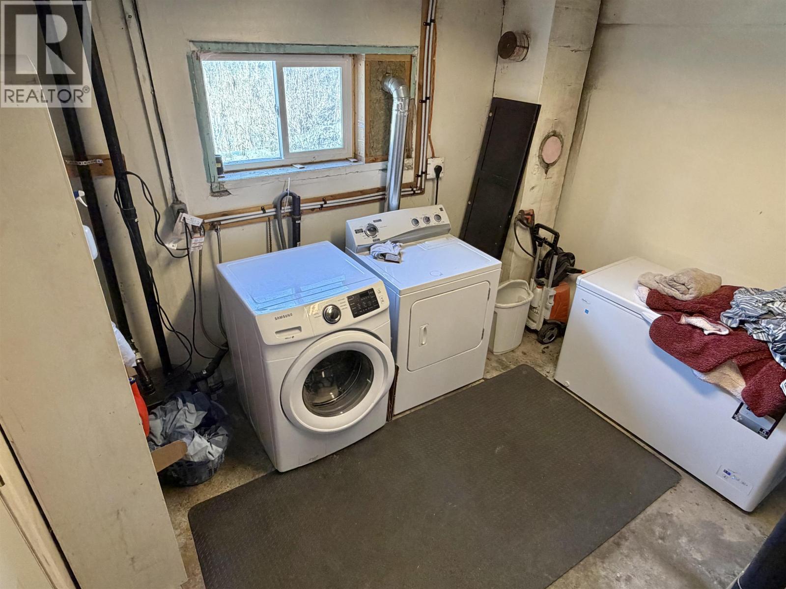 915 DOG CREEK ROAD, Williams Lake