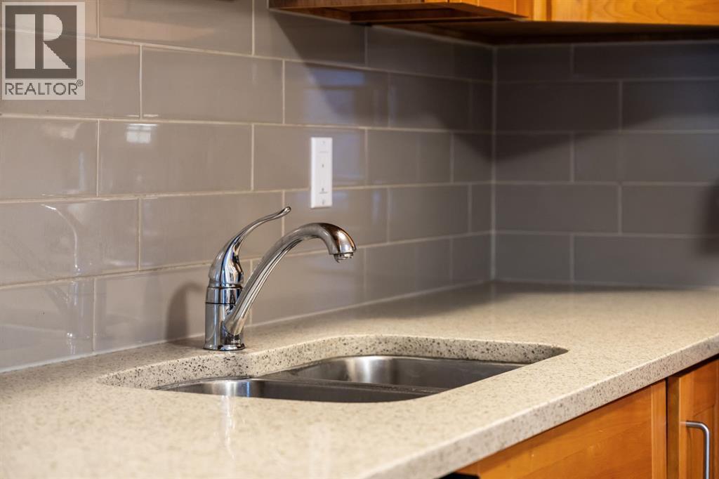 
          338 Georgian Villas Northeast
            <br/>
            <span>Calgary</span>
            , 
            <span>AB</span>
             <span>T2A7E2</span>
         - Photo 10