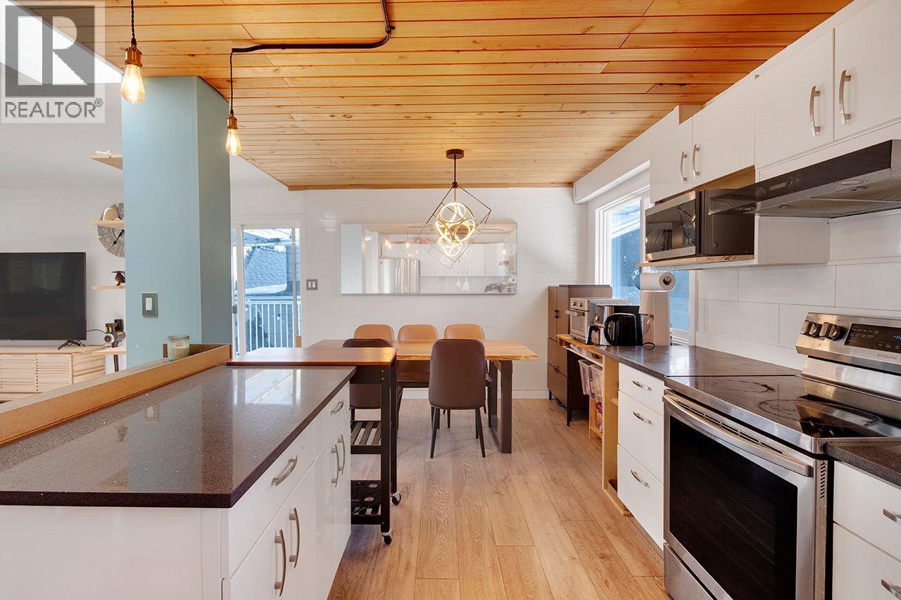 2132 ANITA DRIVE, Port Coquitlam