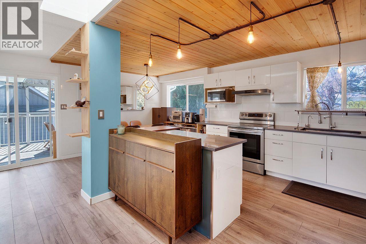 2132 ANITA DRIVE, Port Coquitlam