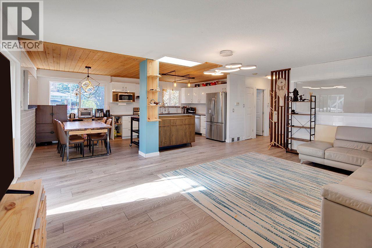 2132 ANITA DRIVE, Port Coquitlam