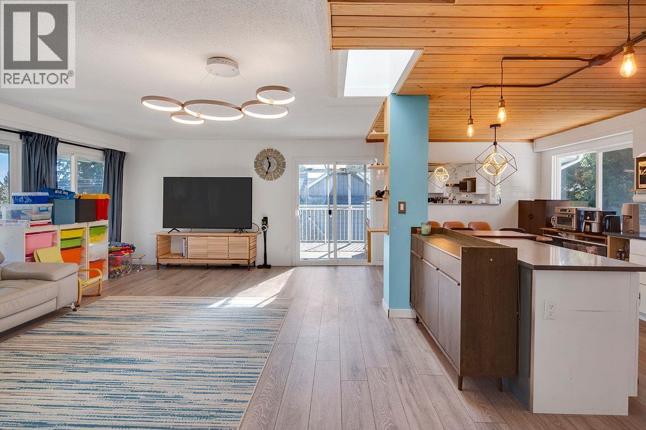 2132 ANITA DRIVE, Port Coquitlam