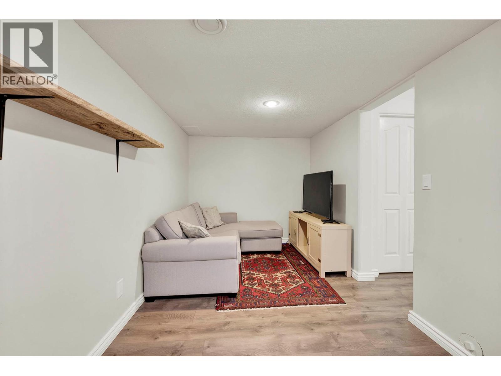 22 411 ABERDEEN Drive, Kamloops