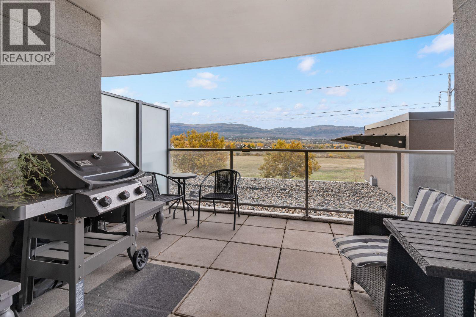 303 2040 Springfield Road, Kelowna