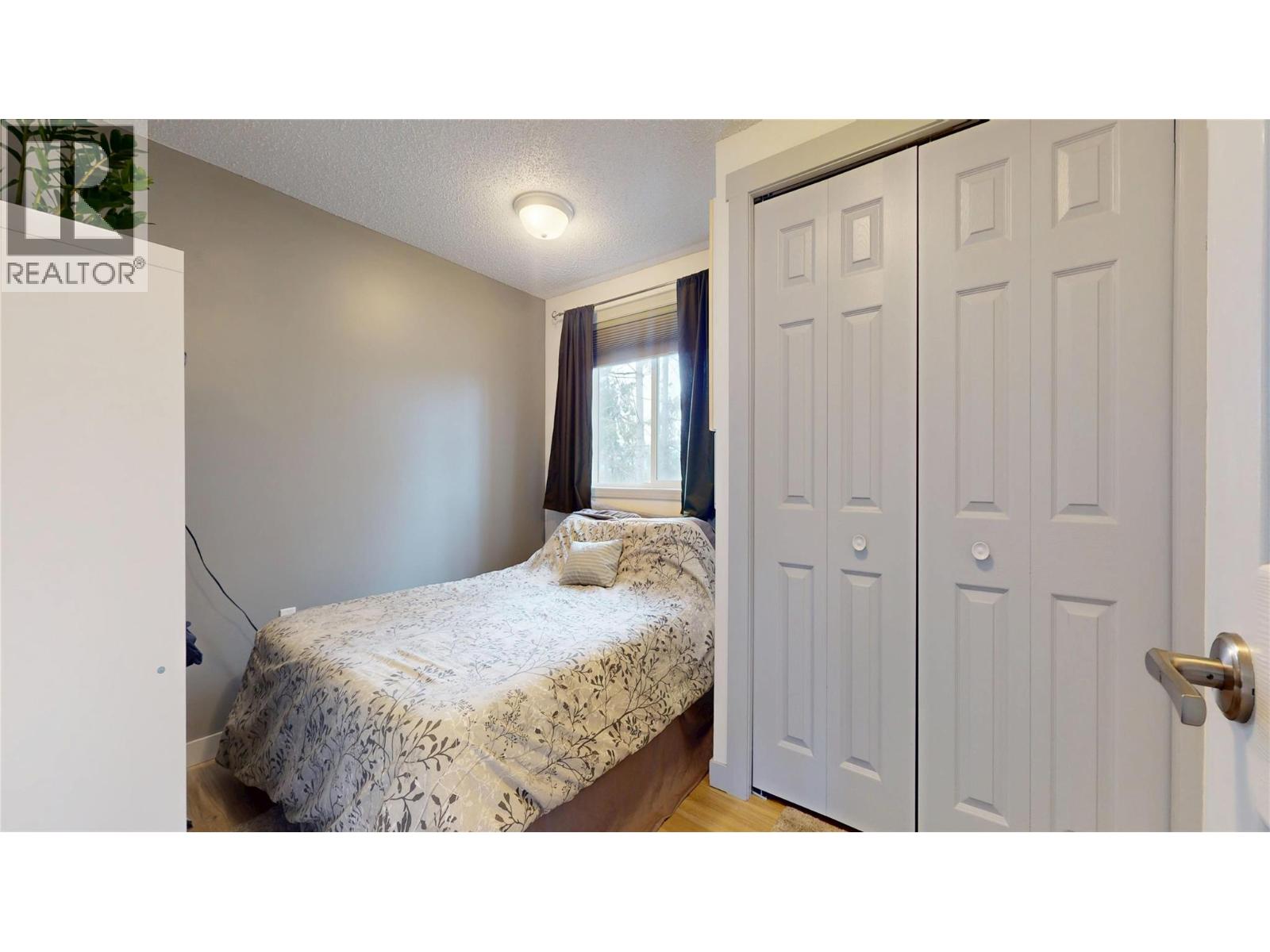 9 700 Patterson Street West, Cranbrook