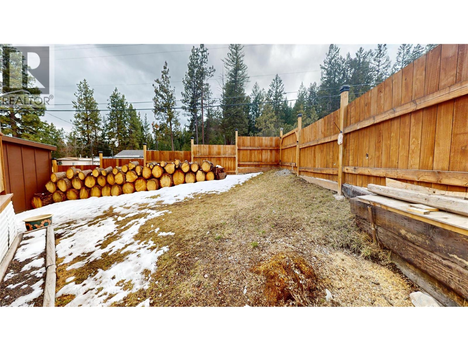 9 700 Patterson Street West, Cranbrook