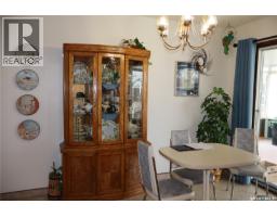 Bedroom - 105 Magnan Street, Gravelbourg, SK S0H1X0 Photo 11