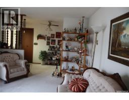105 Magnan Street, Gravelbourg, SK S0H1X0 Photo 16