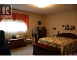 105 Magnan Street, Gravelbourg, SK S0H1X0 Photo 18
