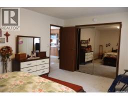 105 Magnan Street, Gravelbourg, SK S0H1X0 Photo 19