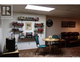 105 Magnan Street, Gravelbourg, SK S0H1X0 Photo 23