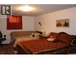 105 Magnan Street, Gravelbourg, SK S0H1X0 Photo 32
