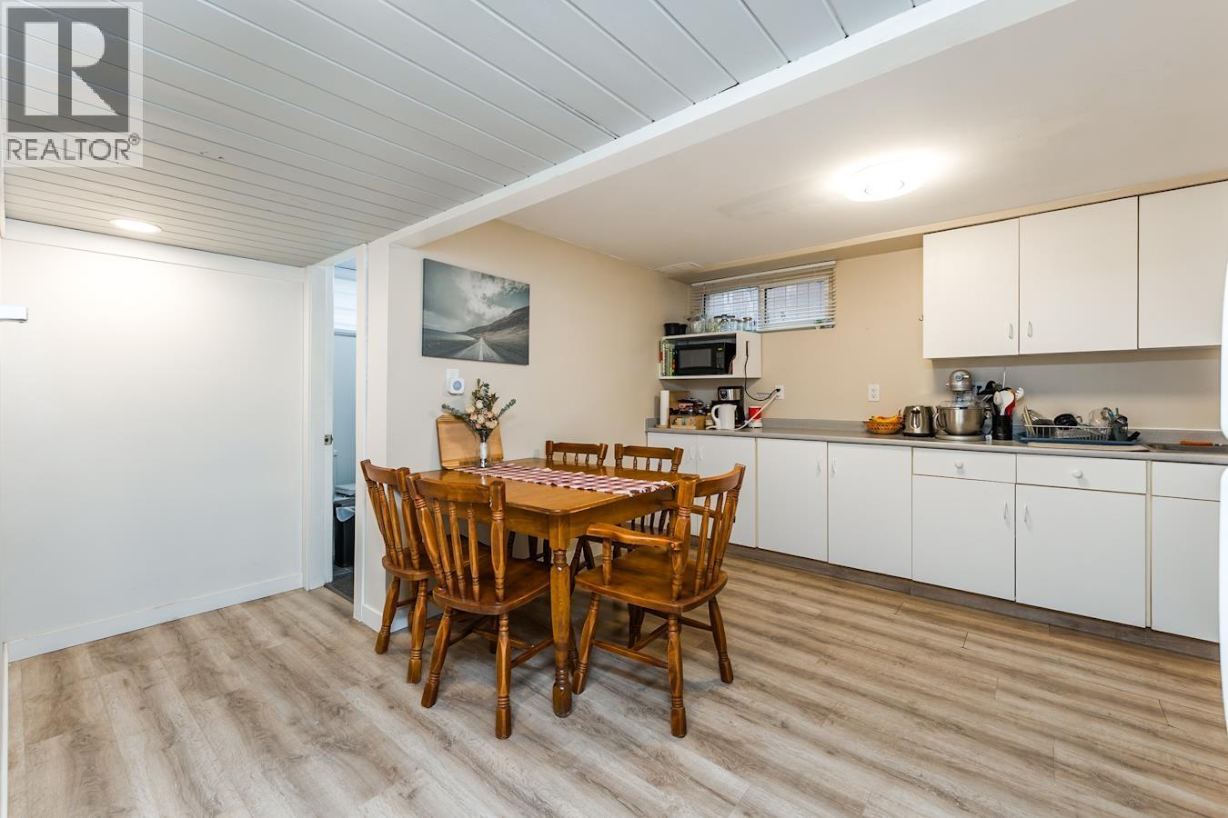 1190 EWERT STREET - 6