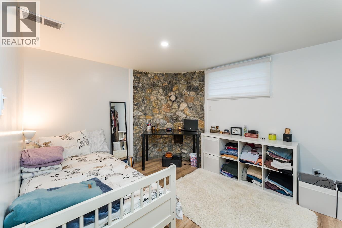 1190 EWERT STREET - 11