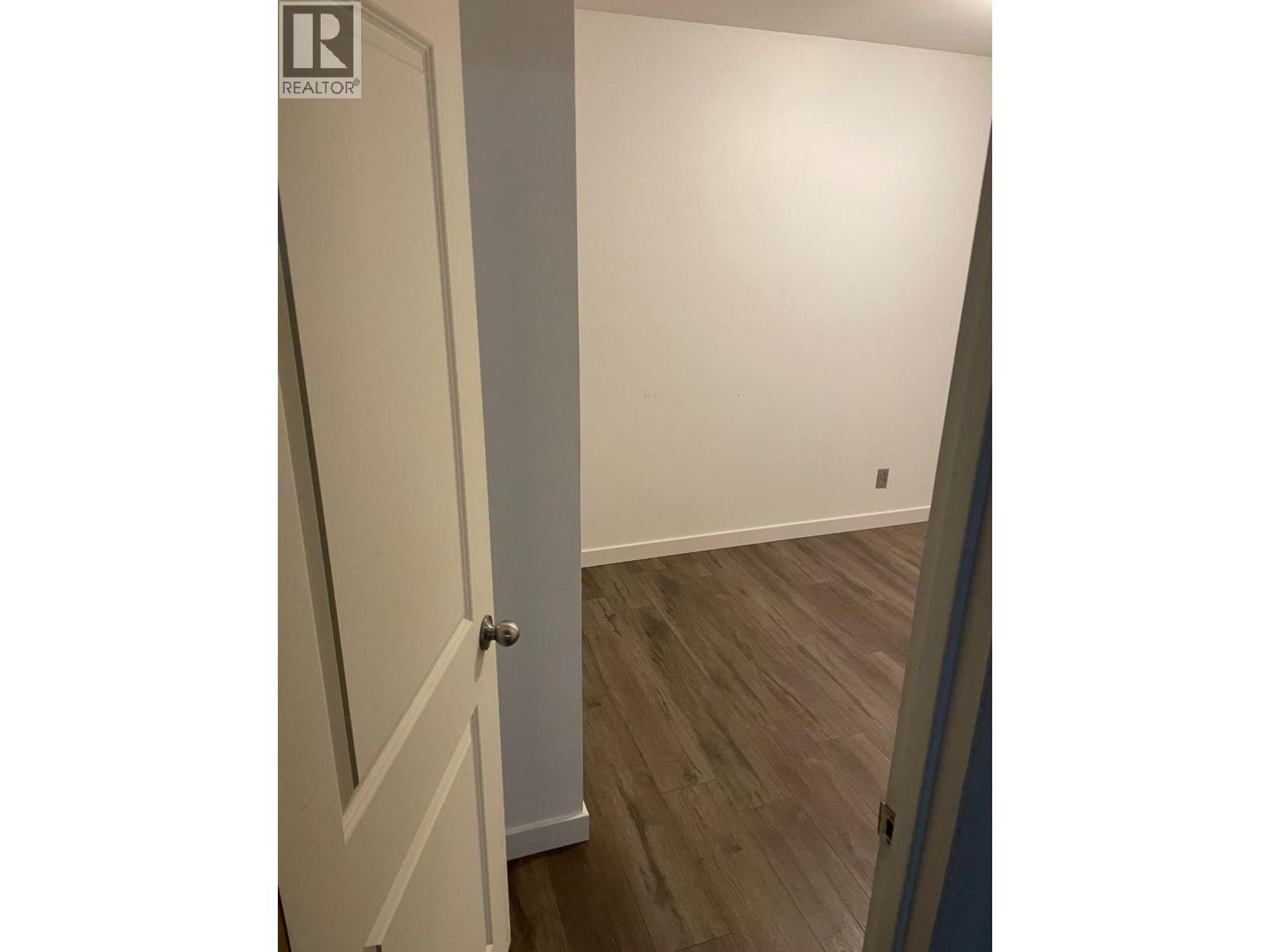 1190 EWERT STREET - 27