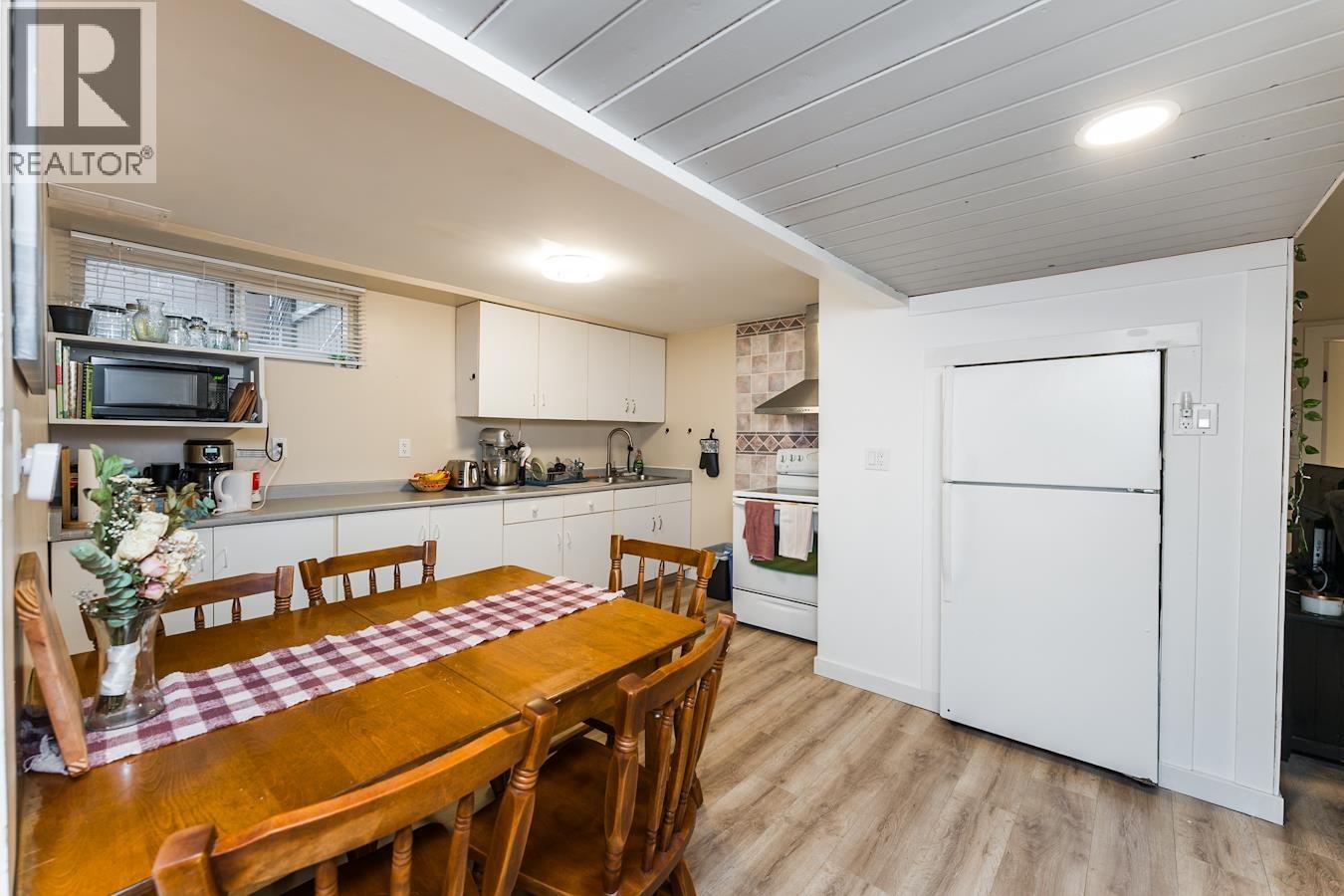 1190 EWERT STREET - 5