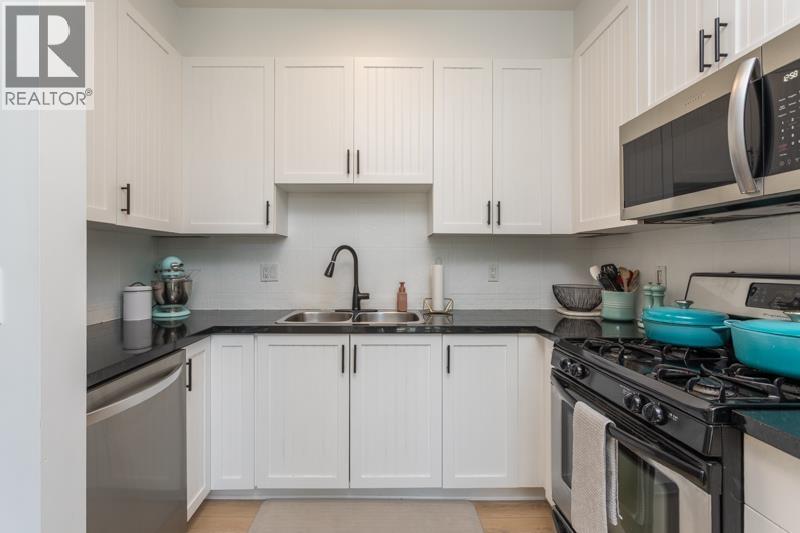 64 6300 LONDON ROAD, Richmond