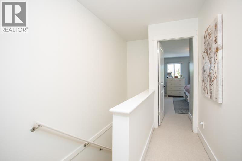 64 6300 LONDON ROAD, Richmond