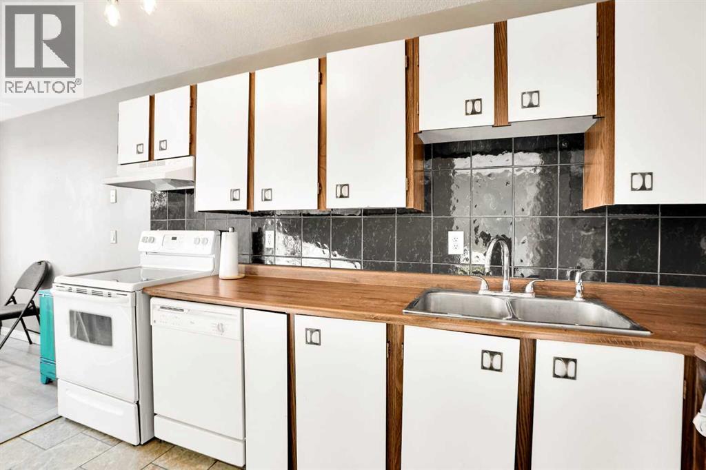 Single Family House for Sale in    Avenue SW South Calgary Calgary 