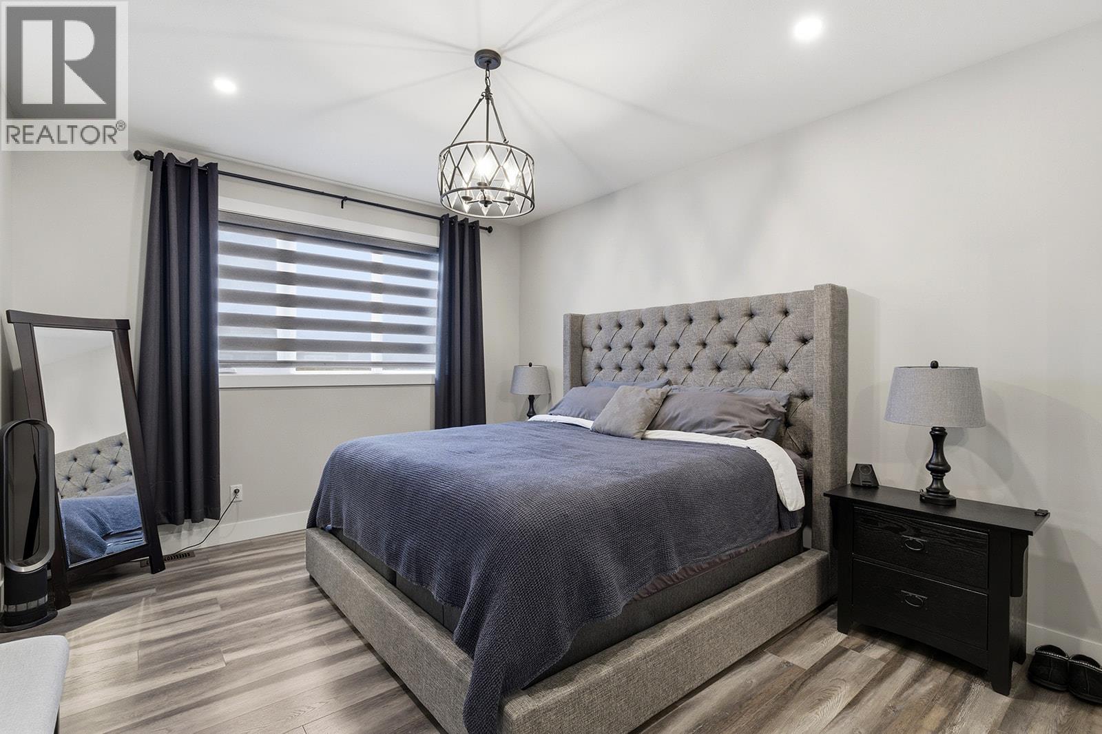 2398 Hawks Boulevard, West Kelowna