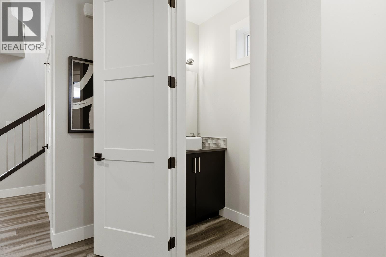 2398 Hawks Boulevard, West Kelowna