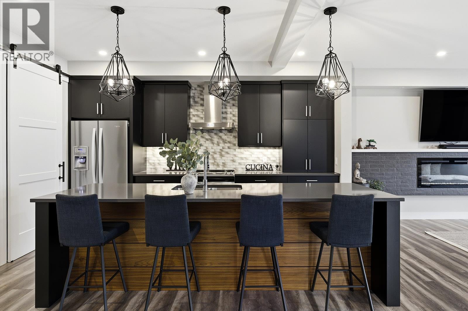 2398 Hawks Boulevard, West Kelowna