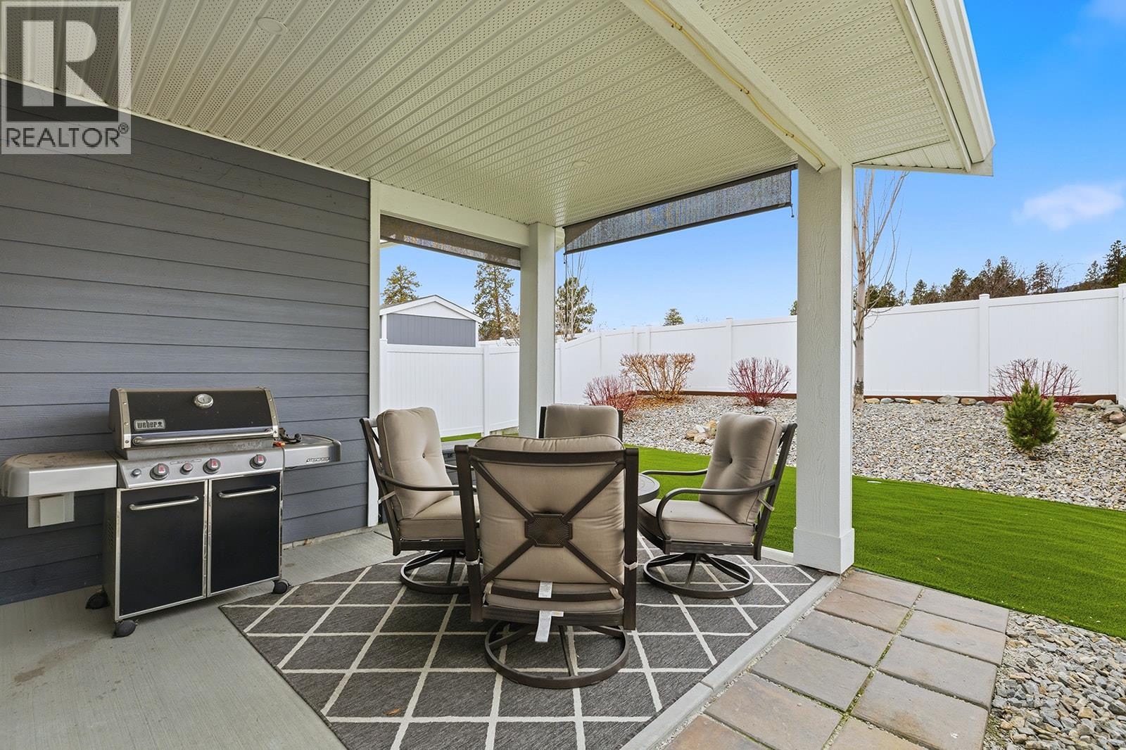 2398 Hawks Boulevard, West Kelowna