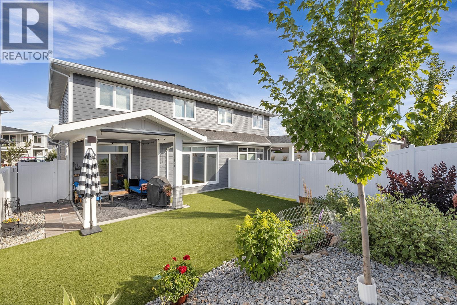 2398 Hawks Boulevard, West Kelowna