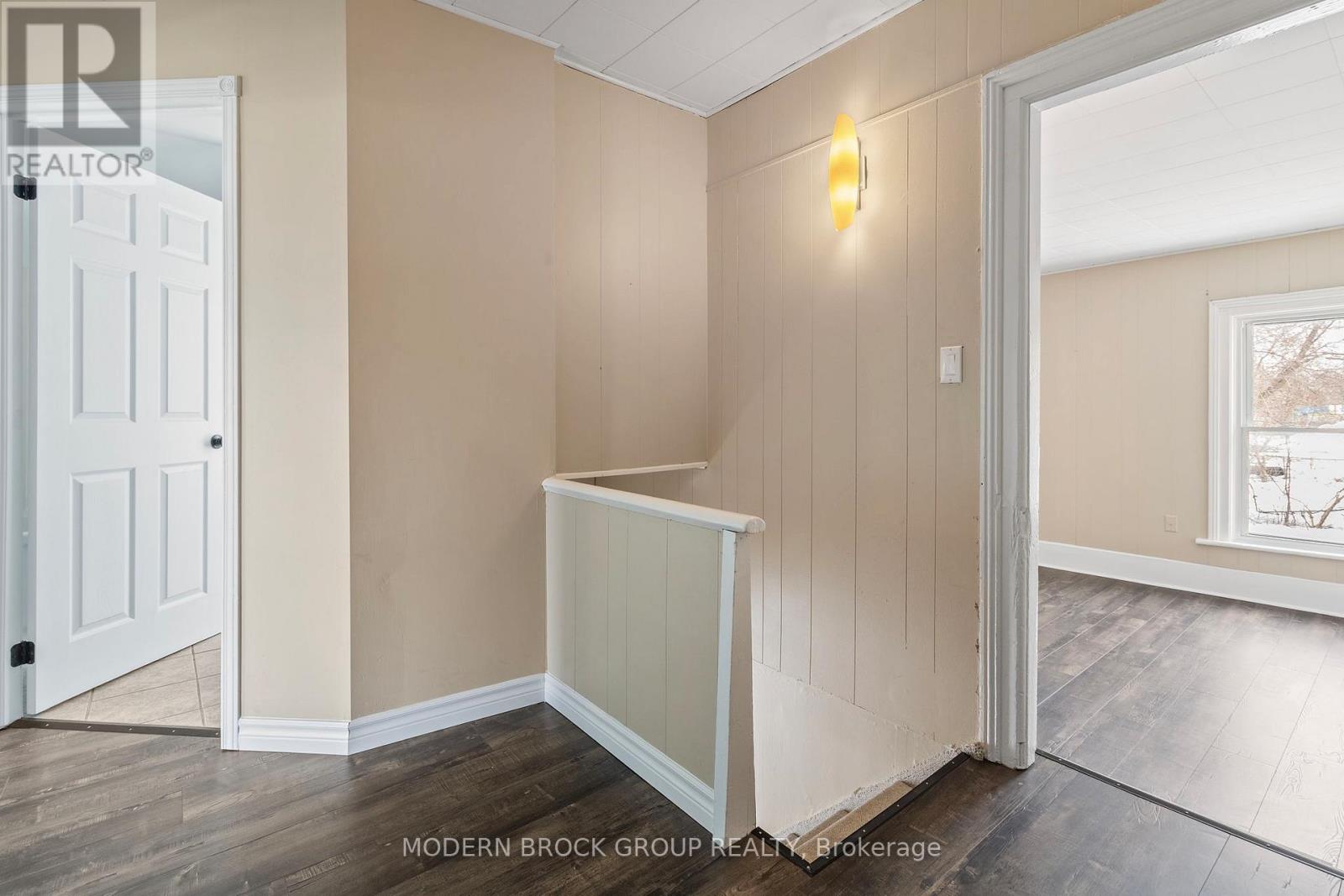 96 BROCK STREET — photo 24