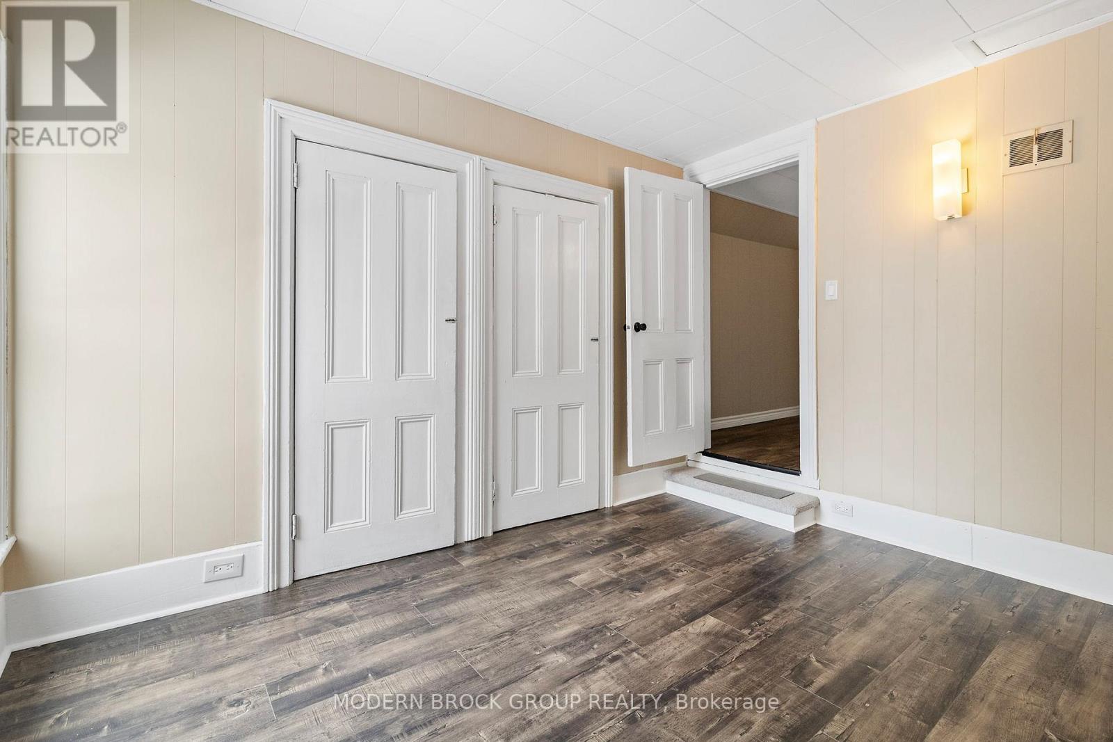 96 BROCK STREET — photo 26