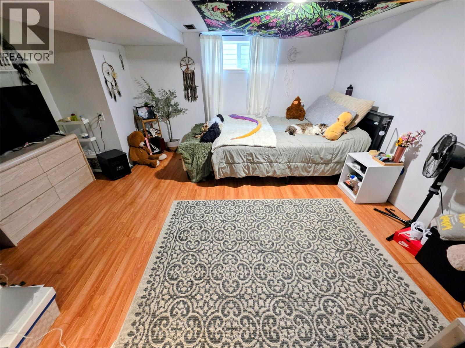 101 Pine Avenue, Fruitvale