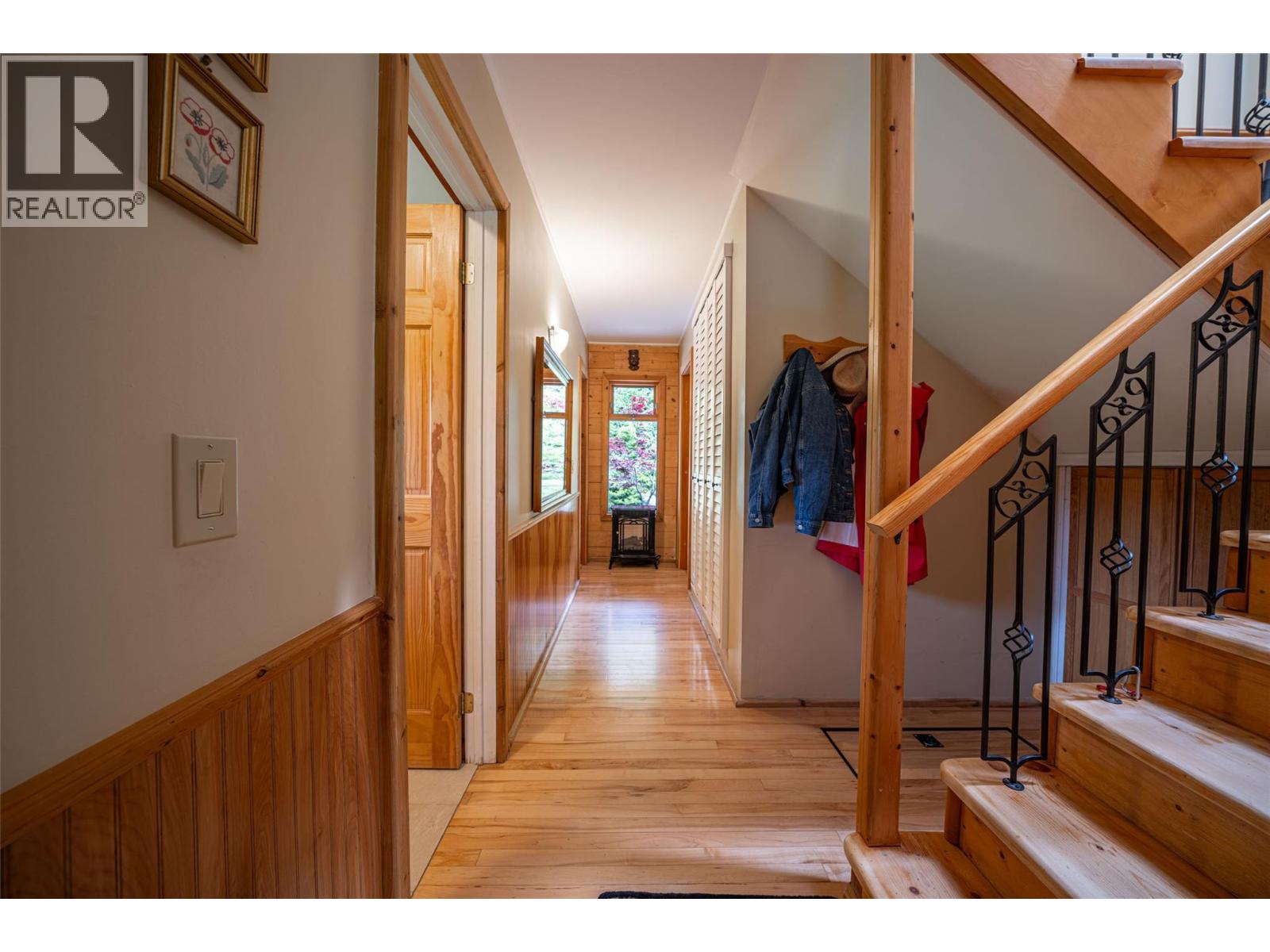 1075 Six Mile Creek Road, Vernon