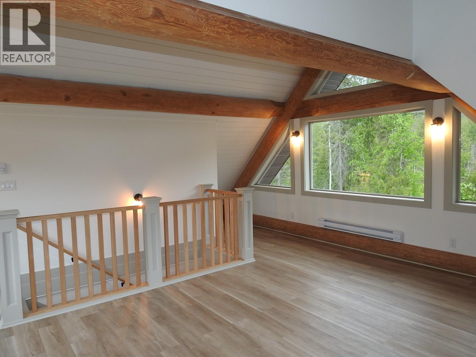 1075 Six Mile Creek Road, Vernon