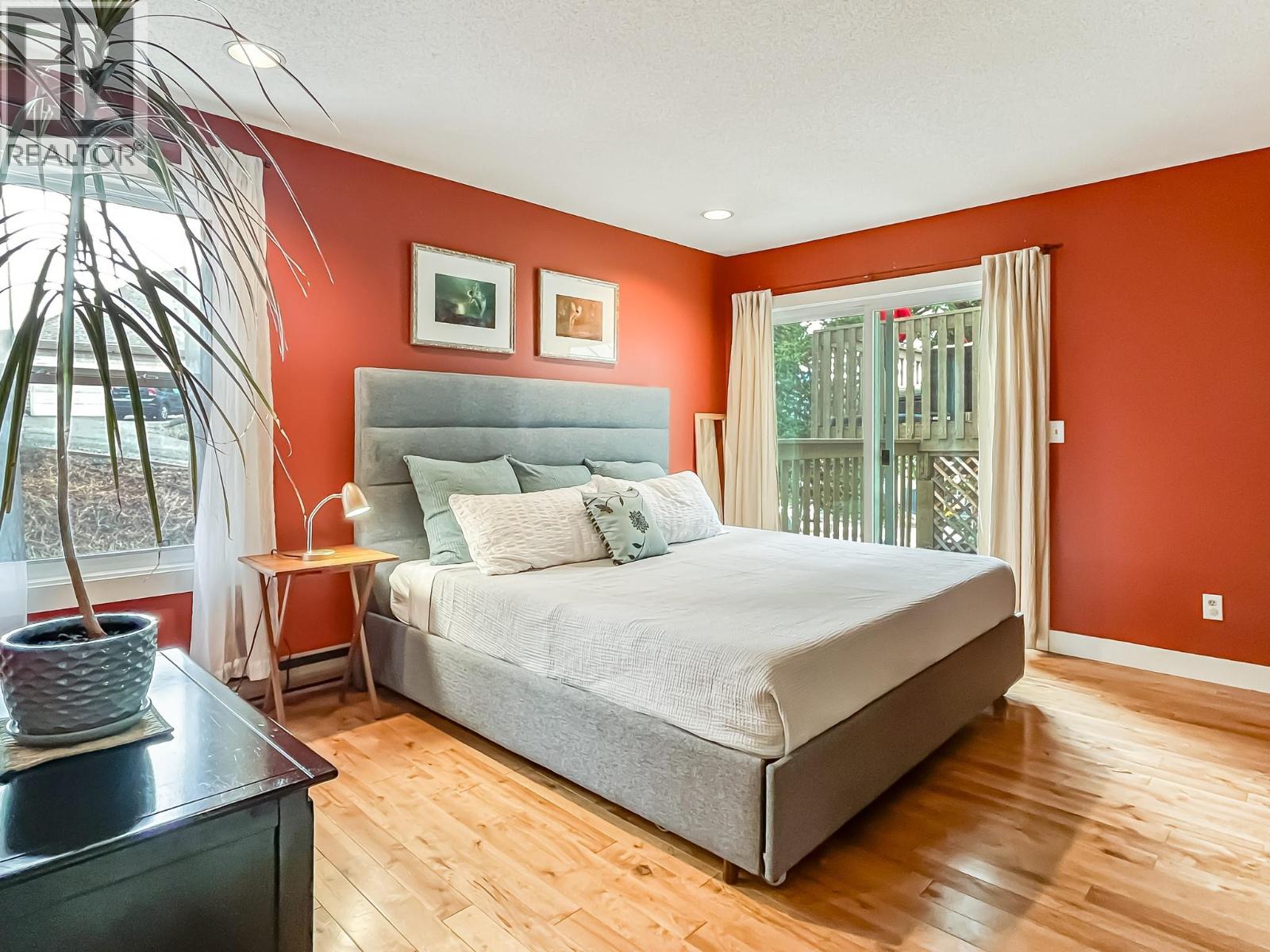 442 Clifton Road N, Kelowna