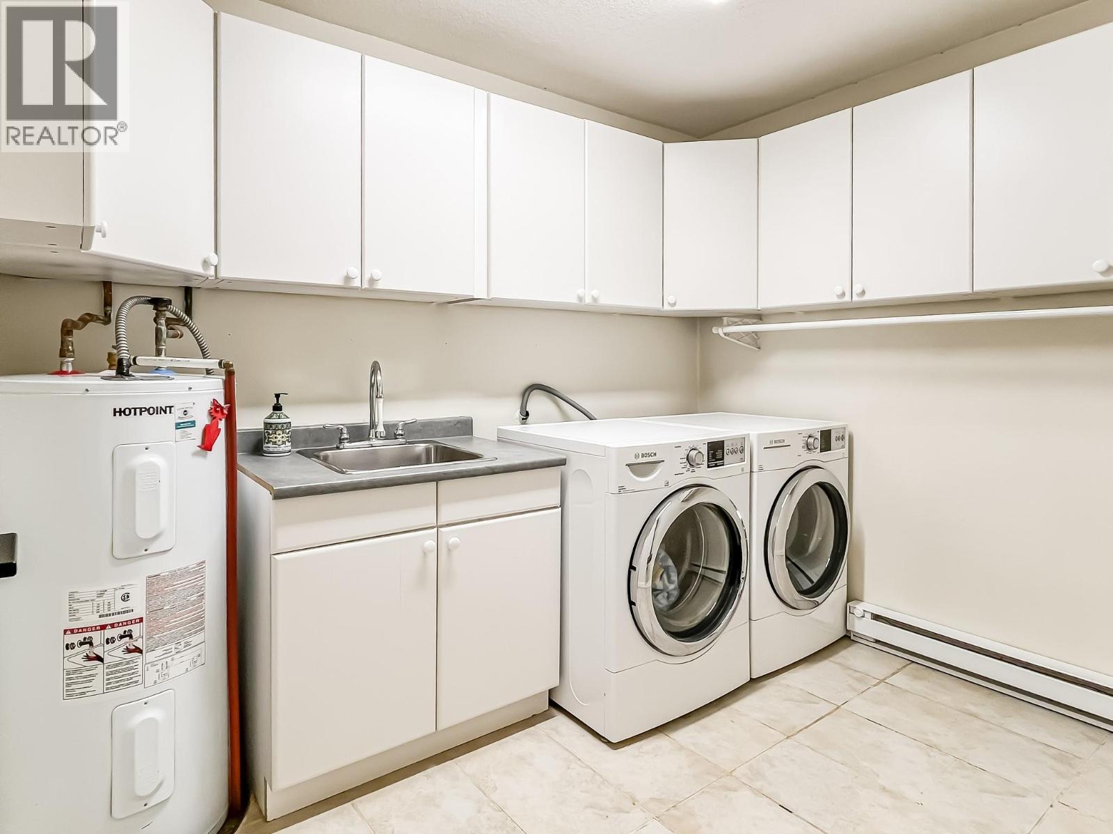 442 Clifton Road N, Kelowna