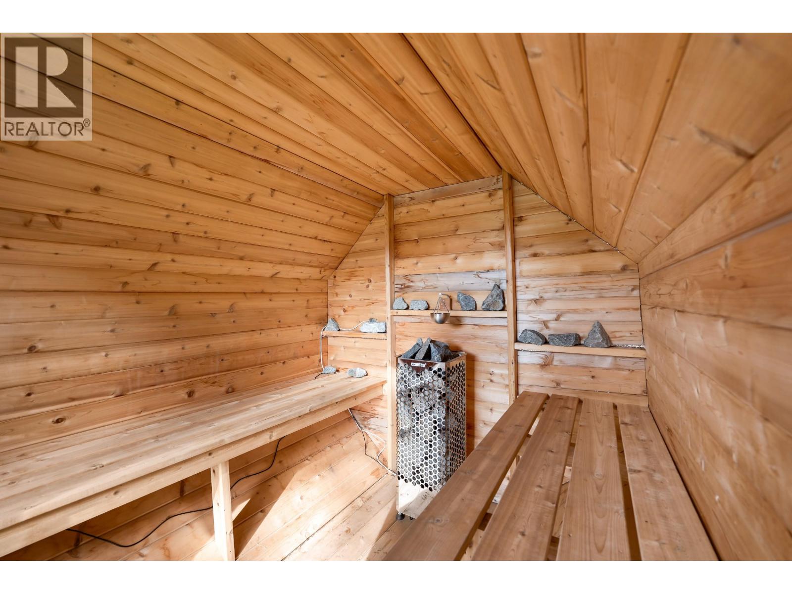 2026 GARIBALDI WAY, Squamish