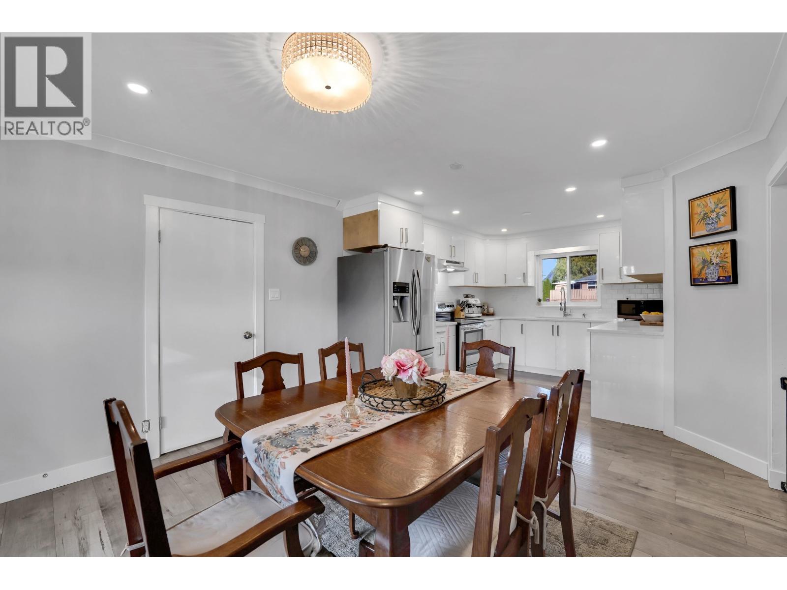 2026 GARIBALDI WAY, Squamish