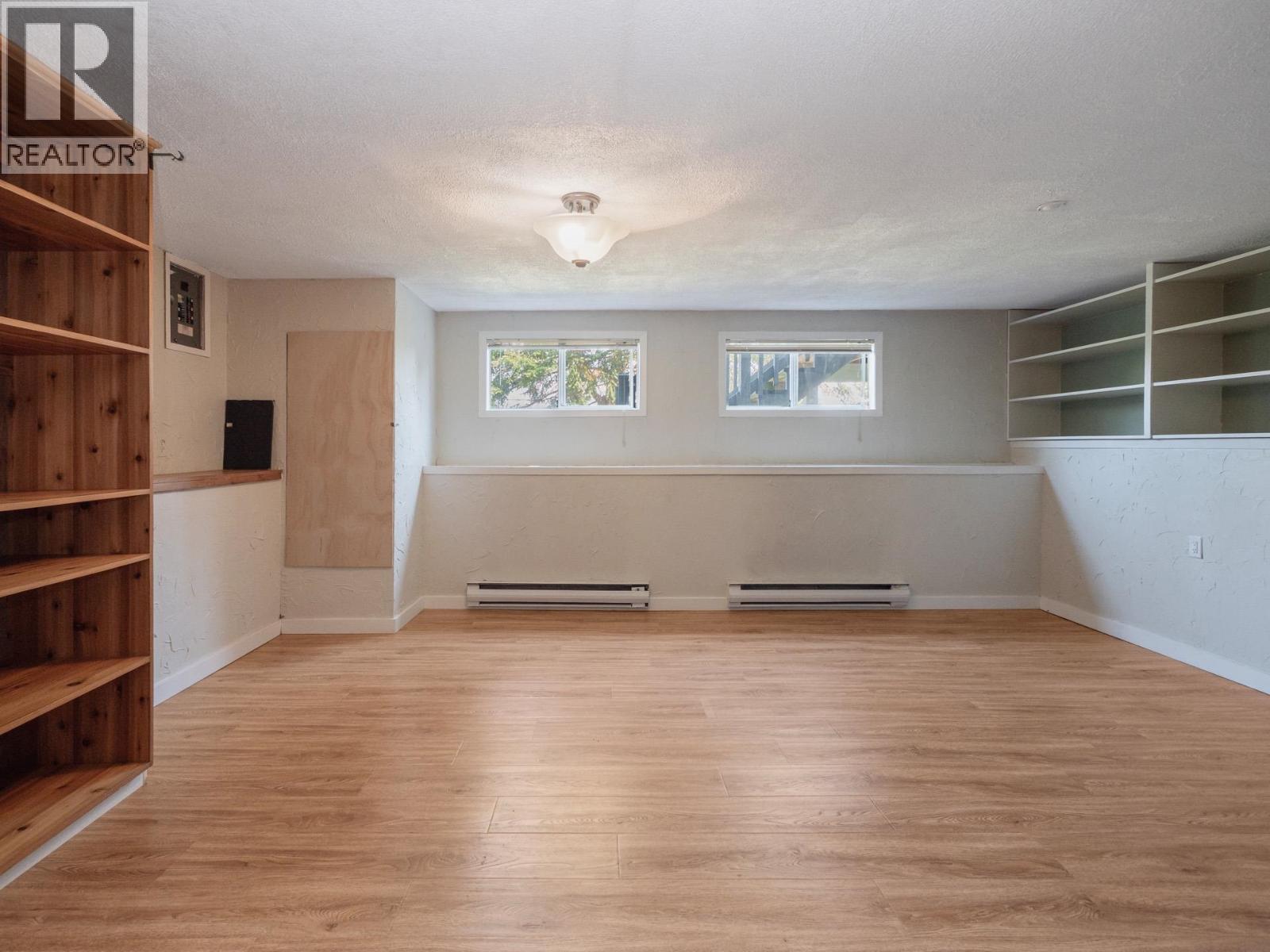 642 GOWER POINT ROAD, Gibsons